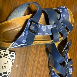 Birkenstocks Blue pattern 7 1/2
